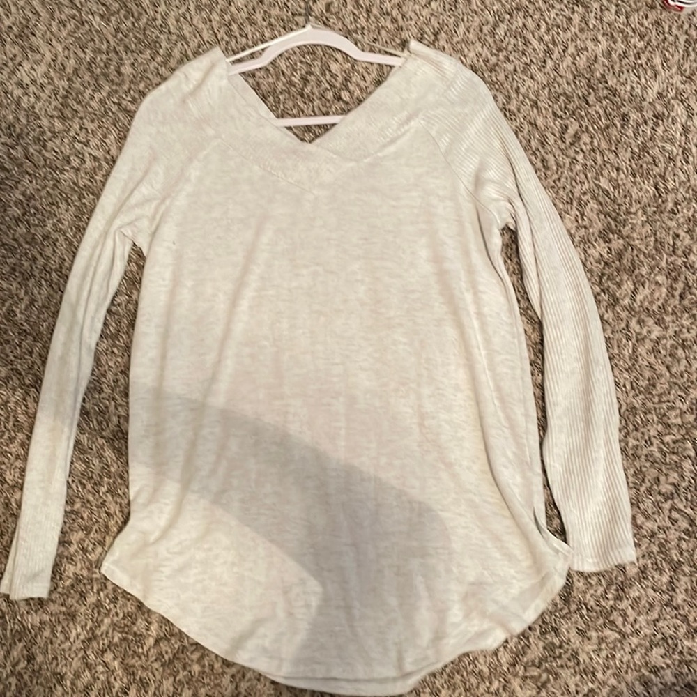 No Frills Los Angeles ribbed v-neck sweater